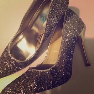 Size 7 glitter heels!